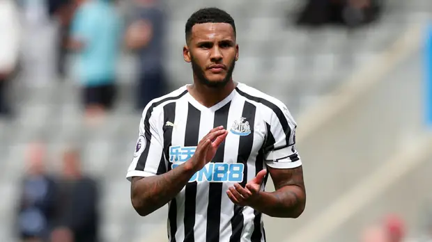 Футболисты «Ньюкасла» устроили драку между собой накануне матча с «Челси»