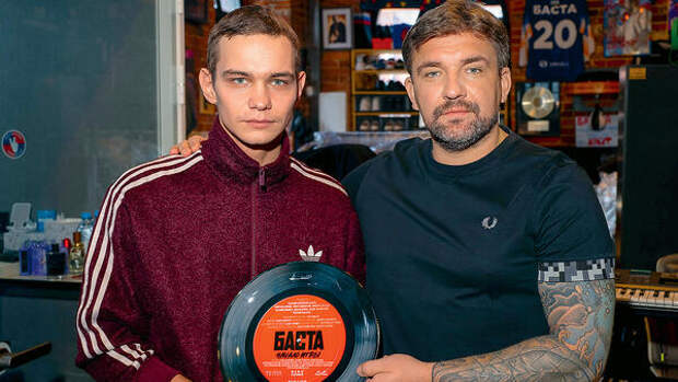 Фильм о Басте: холодный расчет или памятник при жизни?