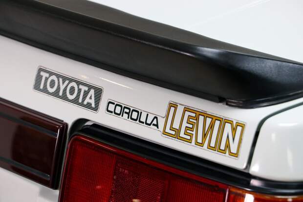 Культовая Corolla AE86 продается в Великобритании 