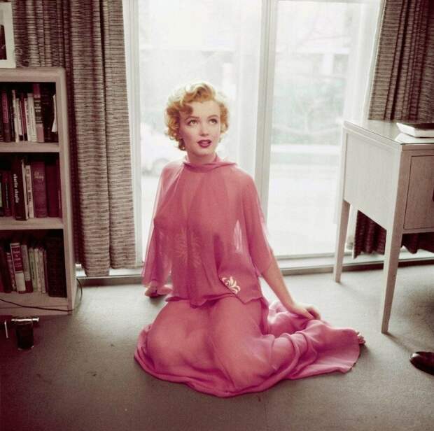 Мэрилин Монро в розовом, 1952 история, ретро, фото