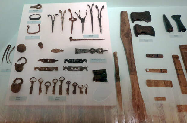 Источники: https://varandej.livejournal.com/781950.html и https://www.liveinternet.ru/users/3161953/post147886348