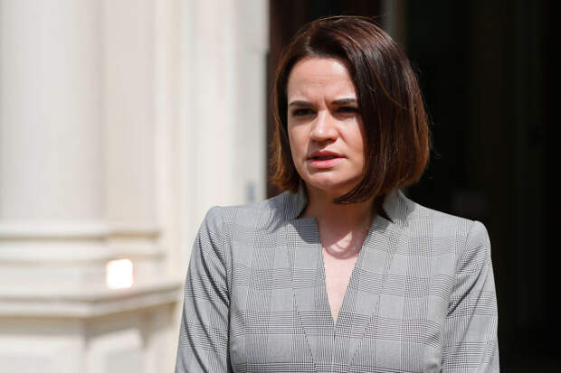 Sputnik: Тихановская собирается вместе с командой переехать из Литвы в Польшу