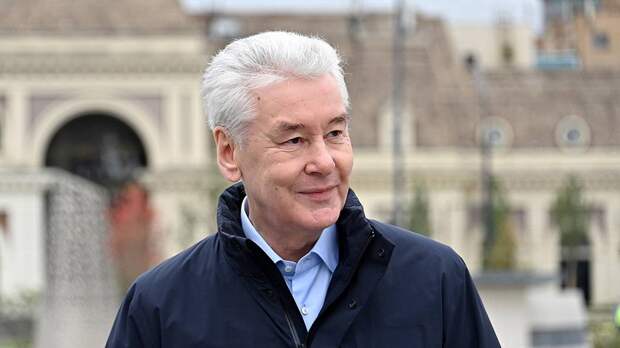 Собянин осмотрел ход работ по строительству новой школы в ТиНАО