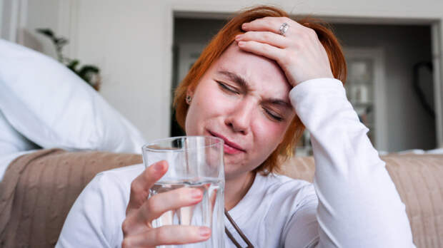 Терпеть нельзя: как вылечить мигрень и почему головная боль может довести до инсульта