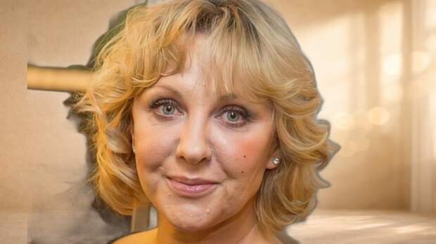 «Макароны были основным блюдом»: как звезда «Интердевочки» сменила 10 школ, пережила полугодовой брак, а затем 35 лет посвятила одному мужчине