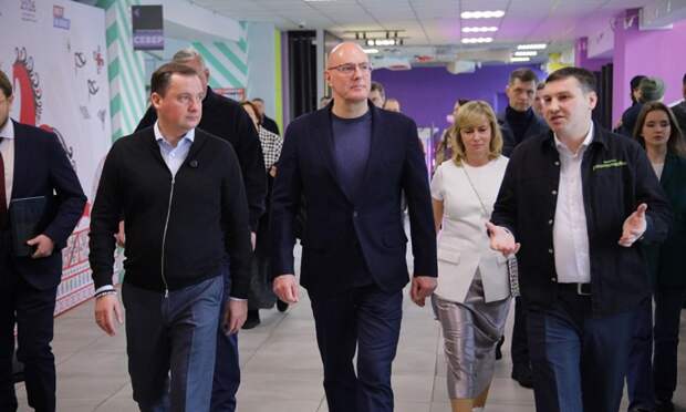 Дмитрий Чернышенко оценил возможности архангельского Молодежного центра