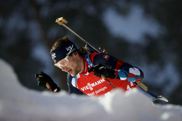 Норвежский биатлонист Лагрейд признался в измене, завоевав медаль на ОИ-2026
