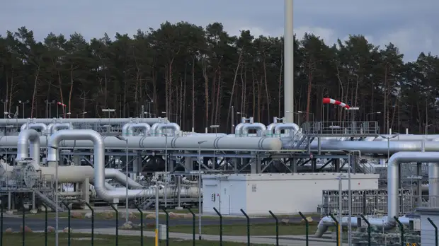 В Кремле сожалеют о решении ФРГ приостановить сертификацию «Северного потока — 2»