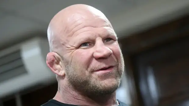 Боец ММА и депутат Монсон будет жить и работать в Уфе