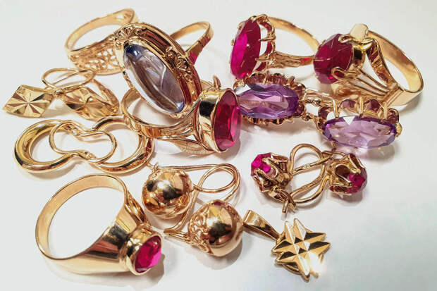 SOKOLOV: спрос жителей Казани на украшения с рубинами вырос на 120% за 2025 год