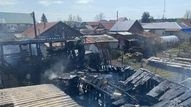 Мужчина пострадал в результате пожара в Барнауле