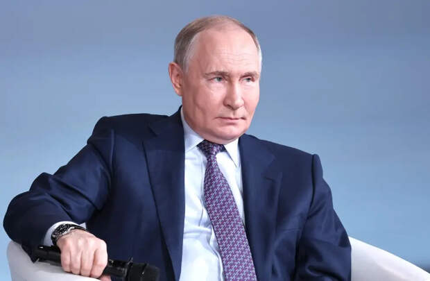 Военкор Сладков: Путин никогда не делает то, к чему его склоняют, и не будет реагировать на ультиматумы