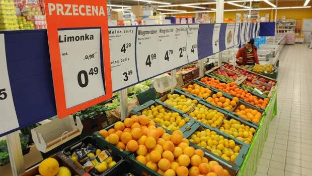Польша просит у ЕК компенсацию из-за ограничений на ввоз в РФ овощей Польша просит у ЕК компенсацию из-за ограничений на ввоз в РФ овощей