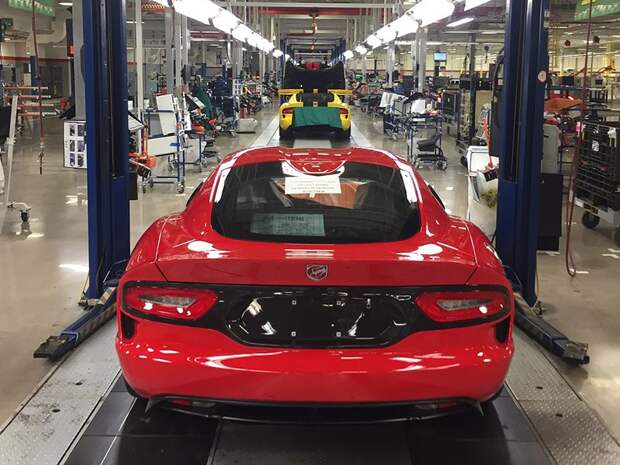 Прощание с легендой: выпущен последний Dodge Viper