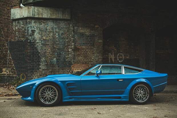 Африканский ураган Maserati Khamsin с тремя вариантами задней части