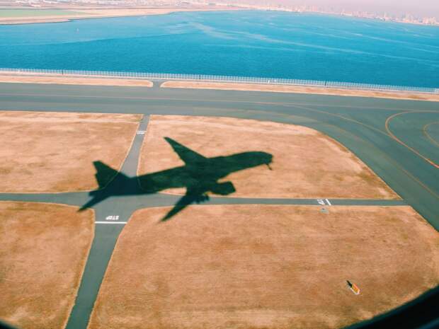 В АТОР допустили полное восстановление авиасообщения в Дубае вечером 17 апреля