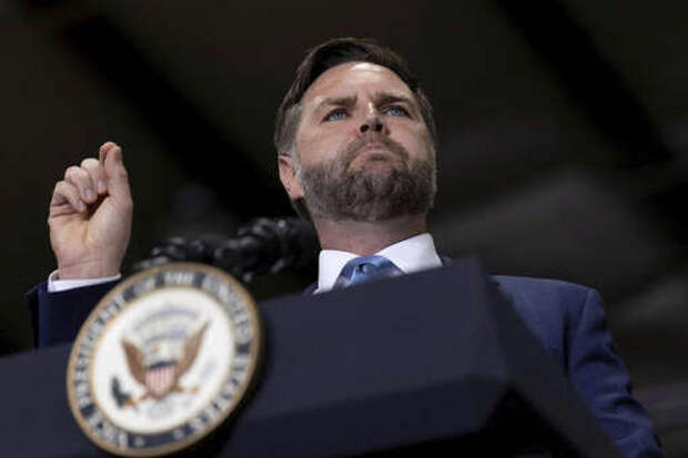 Вэнс: США намерены работать над сокращением ядерных арсеналов с Россией и Китаем