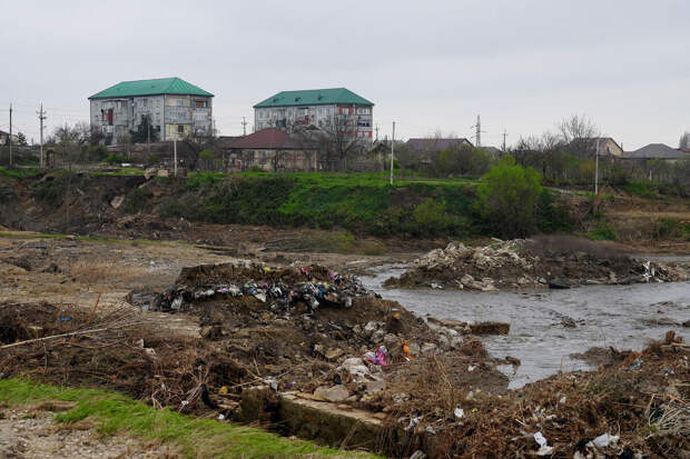 В работе дамбы Геджухского водохранилища Дагестане были нарушения