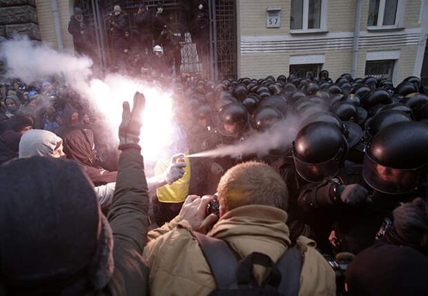 UKRAINE-EU/OPPOSITION
