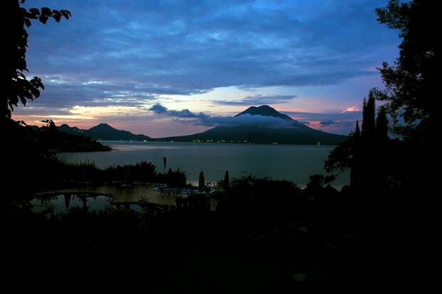 Lake Atitlan Guatemala81 Озеро Атитлан: Место, где радуга обретает цвета