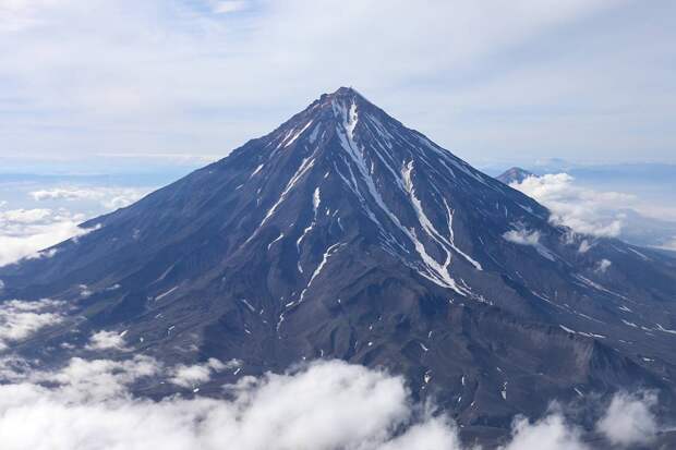 На Камчатке нашли мертвыми двух из семи исчезнувших туристов