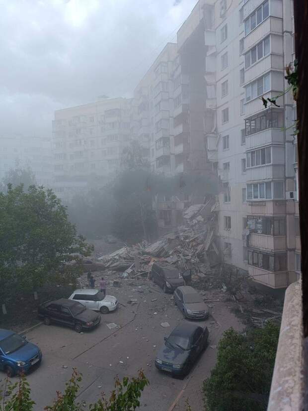 МЧС: Число погибших при обрушении подъезда жилого дома в Белгороде выросло