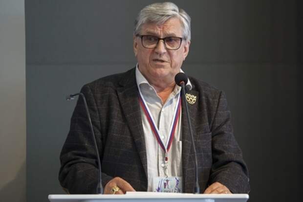 Александр Тихонов