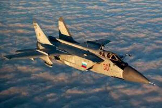 Sohu: маневры авиации ВКС РФ вызвали панику на британском авианосце Queen Elizabeth