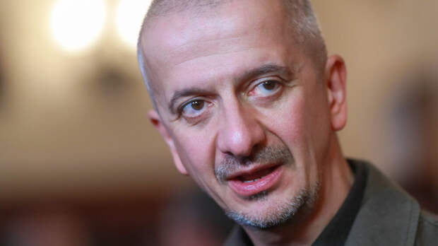 Богомолов попросил уволить его с поста ректора Школы-студии МХАТ