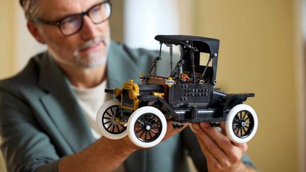 Выпущен конструктор Lego для сборки Ford Model T
