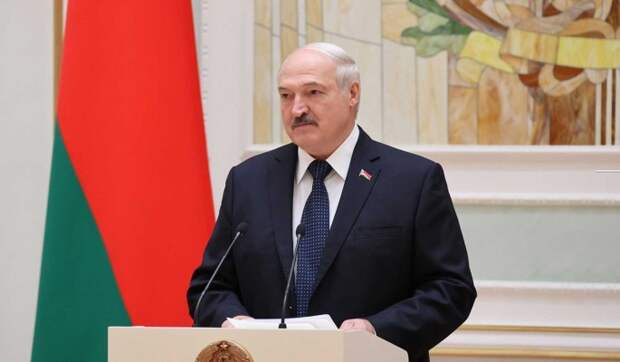 Лукашенко упрекнул выступавших в Белоруссии российских звезд в вероломности: Трусливо сбежали