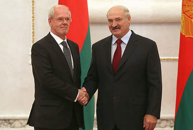 Александр Лукашенко и Петер Деттмар. Фото с сайта: News.tut.by