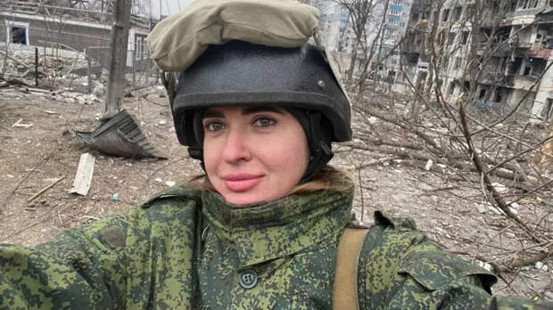 "Я замужем за войной": Боевой путь Анны Ильясовой. Что уроженка Донбасса хочет доказать Минобороны?