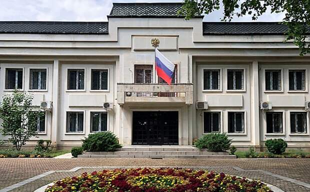 В Болгарии разгорается скандал, связанный с закрытым в городе Руса Генеральным консульством России.