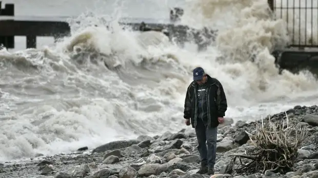 В семи районах Крыма нарушено энергоснабжение из-за непогоды