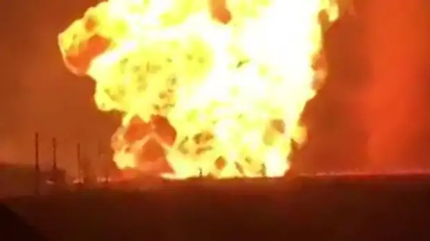 В Киеве после мощных взрывов пропало электричество