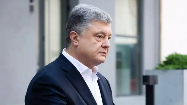 Порошенко раскритиковал идею Зеленского расширить нормандский формат