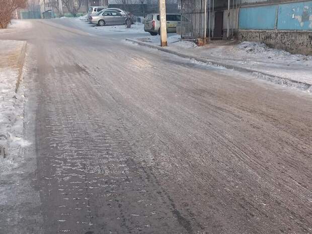 Гурулев прокомментировал проблему скользких тротуаров и дорог в Чите