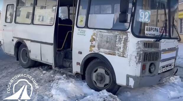 В Челябинске водитель на неисправной маршрутке насмерть сбил женщину