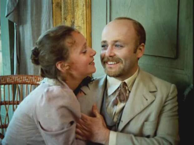 Кадр из фильма *Неоконченная пьеса для механического пианино*, 1976 | Фото: kino-teatr.ru Кадр из фильма *Неоконченная пьеса для механического пианино*, 1976 | Фото: kino-teatr.ru