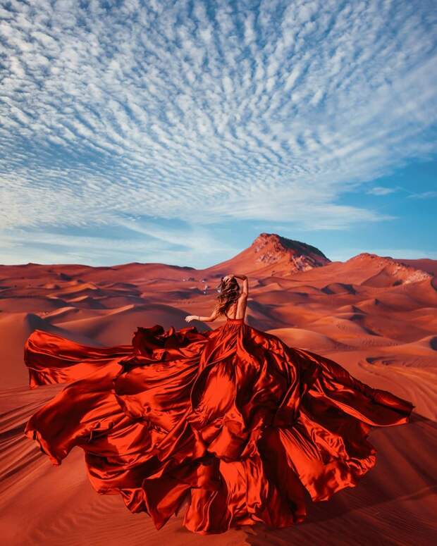 1. Пустыня Руб-эль-Хали, ОАЭ вау, девушки в платьях, красивые места, красивые девушки, красота мира, модели, платья, фотопроект