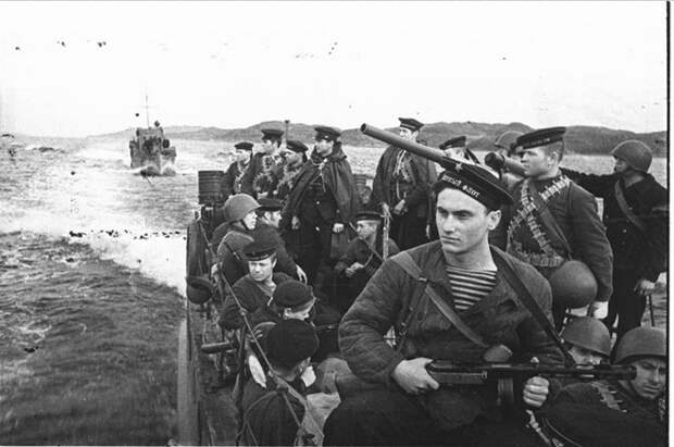 Photographs Of Red Army During World War II 6_007