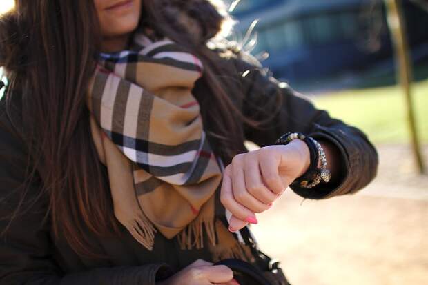 watch-698498_960_720 alt