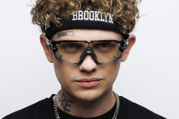 Артист Lida заверил активистов, что пропагандирует ЗОЖ и соблюдает закон