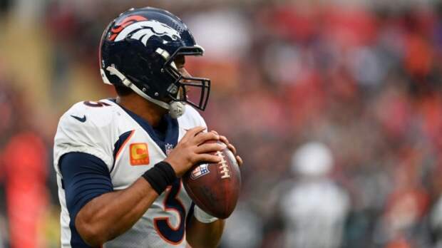 russell-wilson-former-teammate-blames-denver-broncos-for-struggles