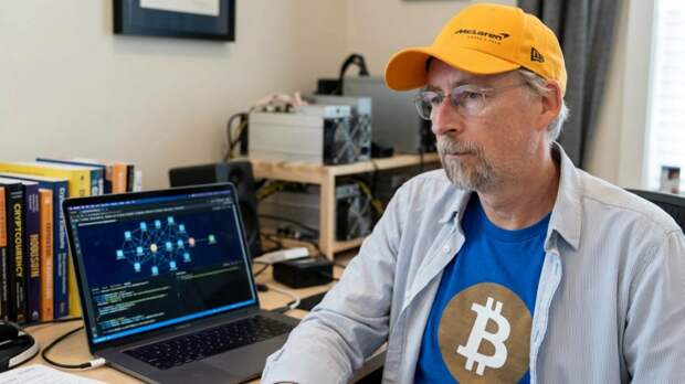 ИТ-эксперт допустил, что создателем биткоина может быть криптограф Адам Бэк