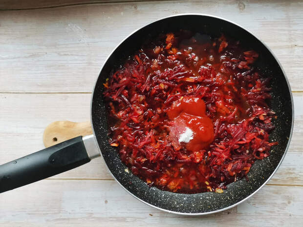 Кетчуп, сахар, уксус, вода