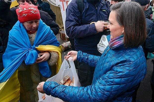 Виктория Нуланд снова поможет Украине
