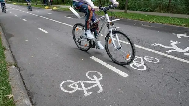 В четырёх районах Москвы появится до 100 км новых велополос