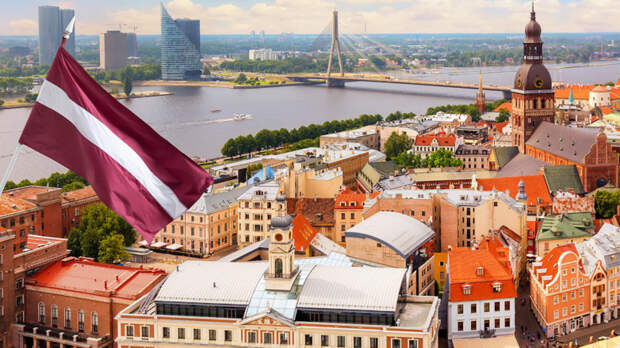 МИД РФ: около тысячи россиян были вынуждены покинуть Латвию